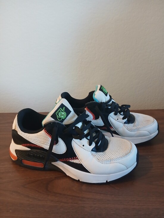 Nike Shoes - Nike air max women's excee sneakers